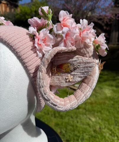 Horns are pose-able, ears are pierceable and bendable. Beanie does NOT have inner lining.